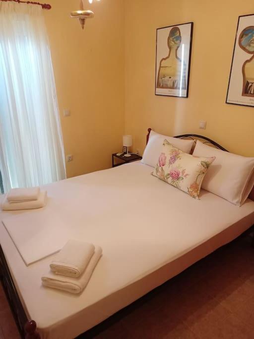 Alexandra'S Apartment กาลามิตซี ภายนอก รูปภาพ